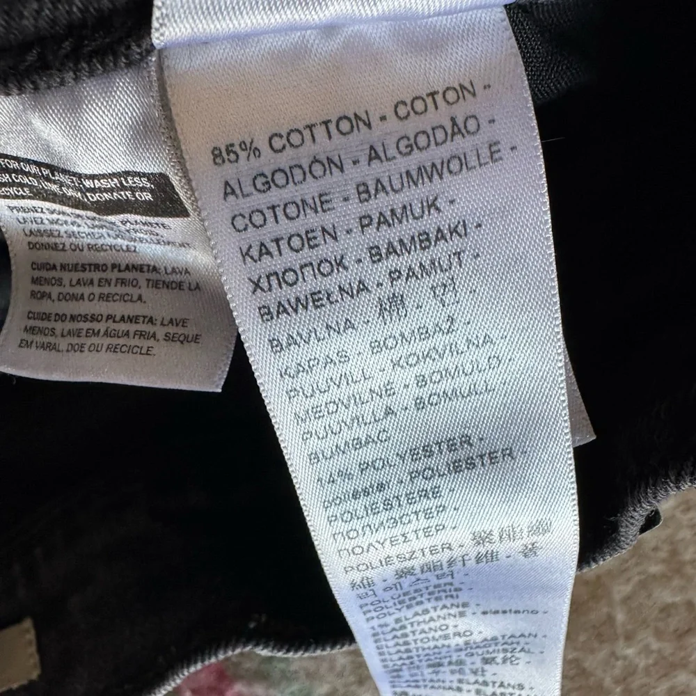 Levi’s Wedgie Straight - Picture 9 of 12